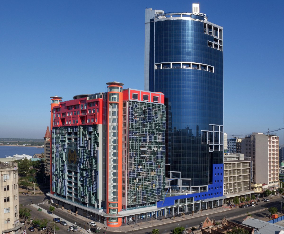 Edificio sede banco mz 1528129.jpg