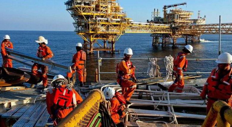 LNG EMPREGO.jpg